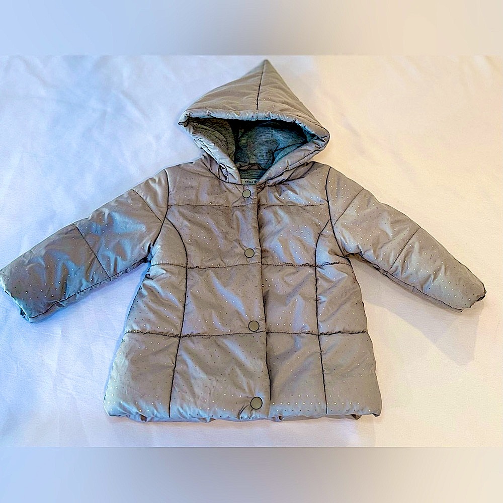 Like New Warm Hooded Silver Grey Coat For Baby, Size 4-6 Months